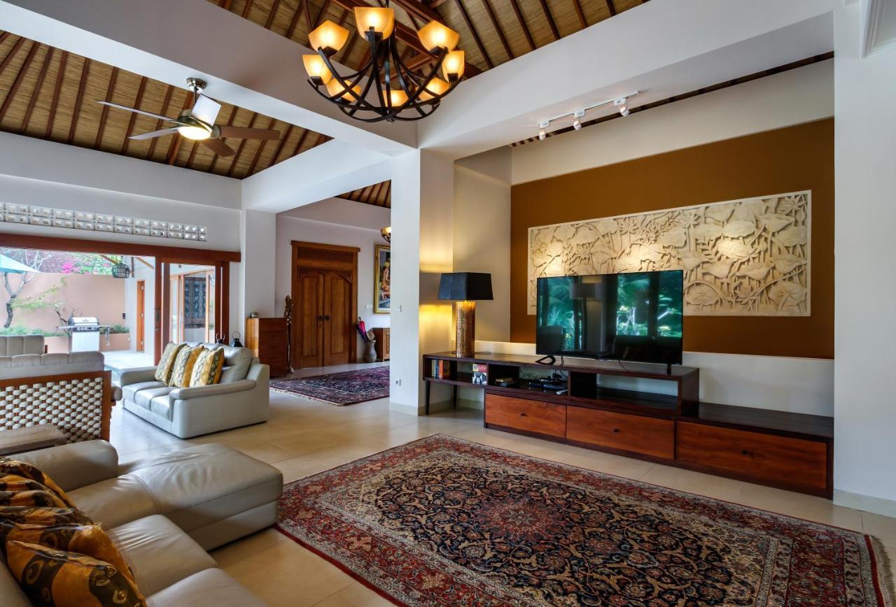 Villa Kembar Ουμπούντ Εξωτερικό φωτογραφία