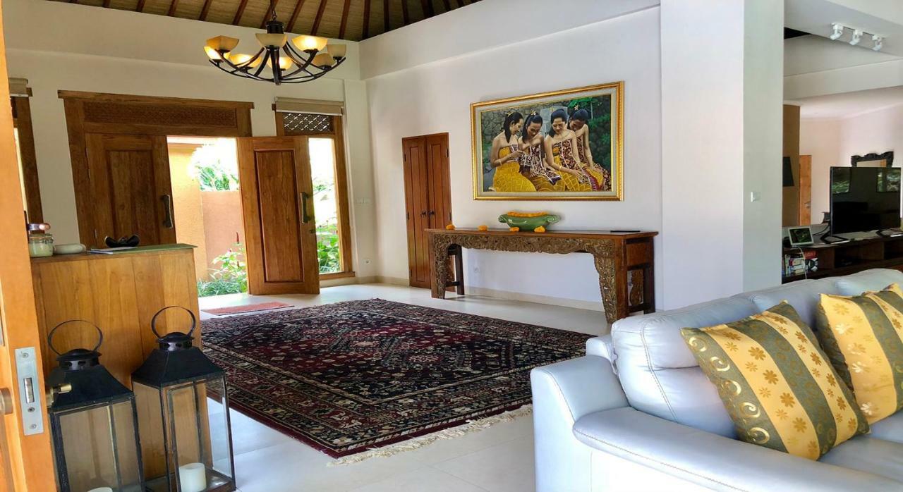Villa Kembar Ουμπούντ Εξωτερικό φωτογραφία