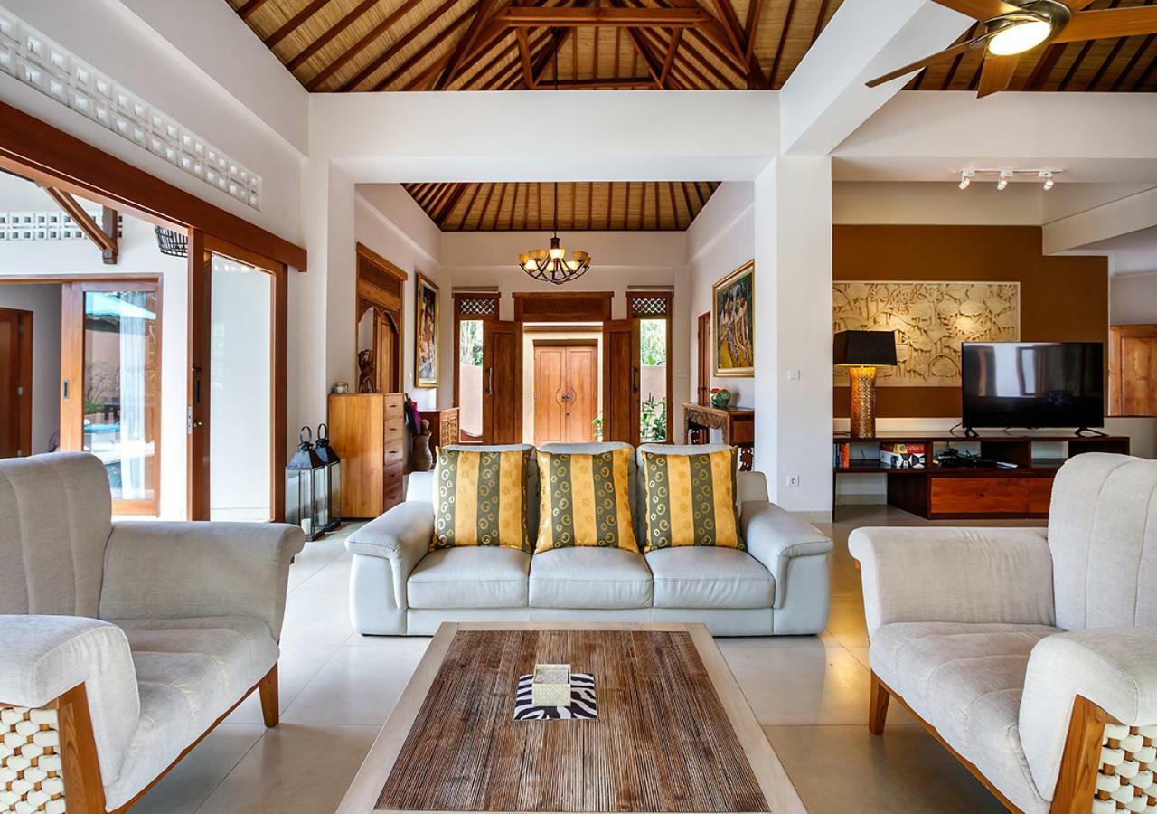 Villa Kembar Ουμπούντ Εξωτερικό φωτογραφία